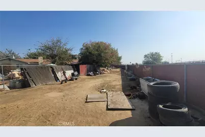 3851 Santa Fe, Shafter, CA 93263 - Photo 7