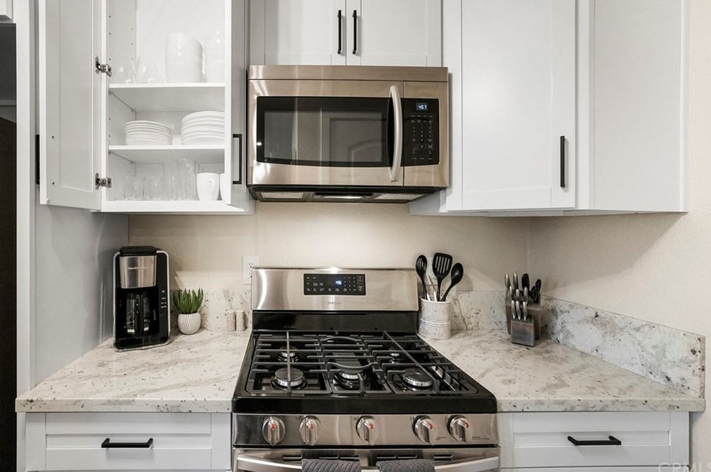 377 7th Ave, Chico CA  95926-3415 exterior