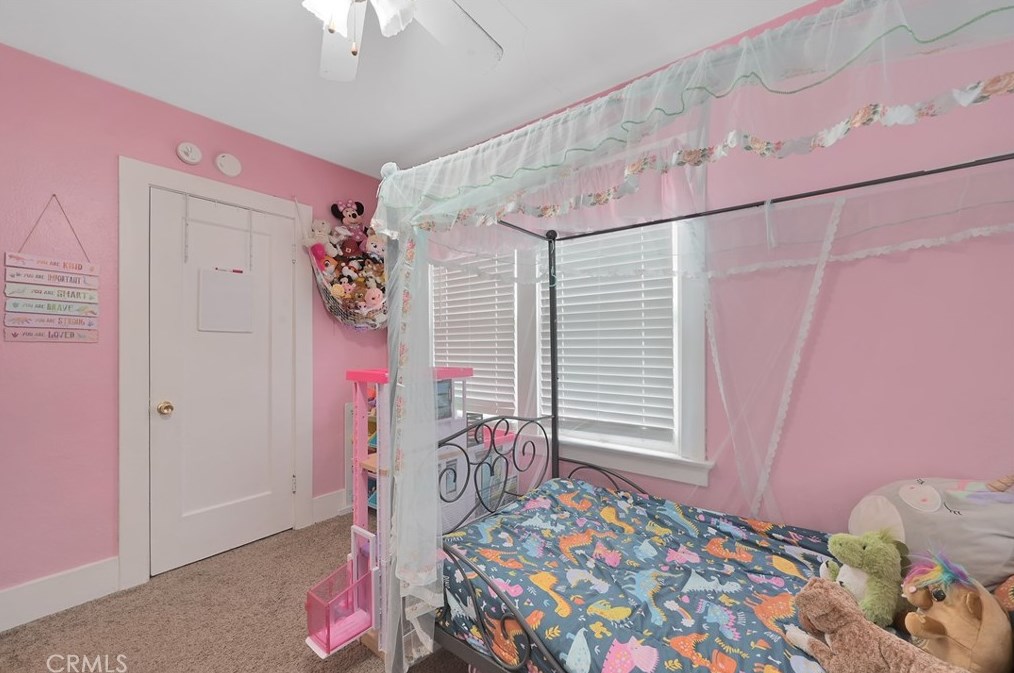 553 Cooper Ave, Yuba City CA  95991-4952 exterior