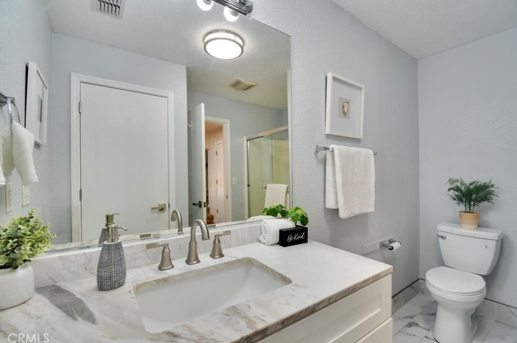 1961 Deerfield Dr, Yuba City CA 95993-9276 exterior