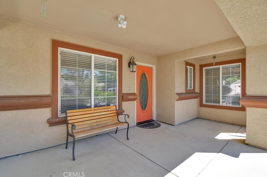 1961 Deerfield Dr, Yuba City CA 95993-9276 exterior