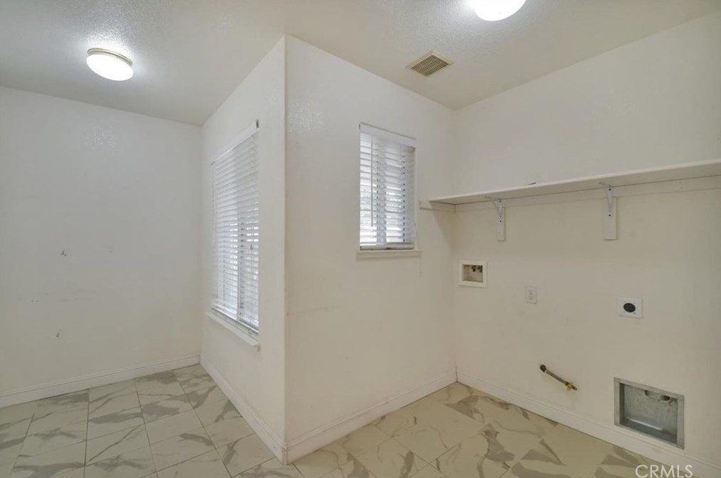 1961 Deerfield Dr, Yuba City CA 95993-9276 exterior