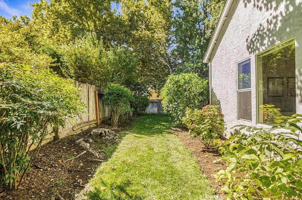 675 Grafton Park Dr, Chico CA  95926-8602 exterior