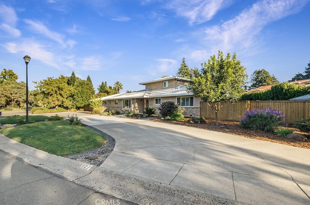 127 Estates Dr, Chico, CA 95928
