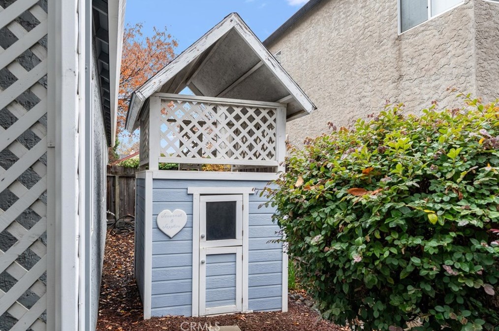 18 Patches Dr, Chico CA 95928-4354 exterior