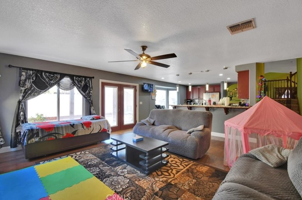 527 Harding Rd, Yuba City CA  95993-9277 exterior