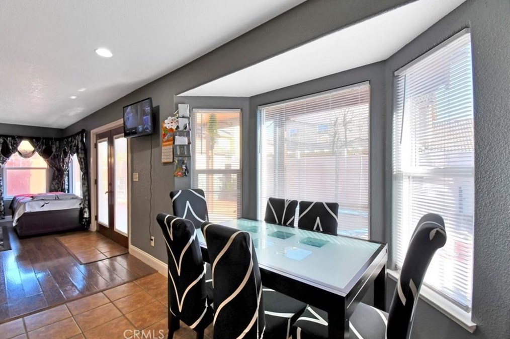 527 Harding Rd, Yuba City CA  95993-9277 exterior