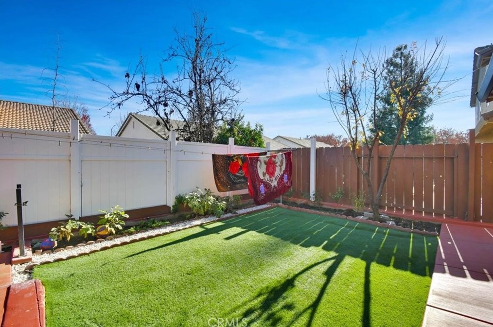 527 Harding Rd, Yuba City CA  95993-9277 exterior