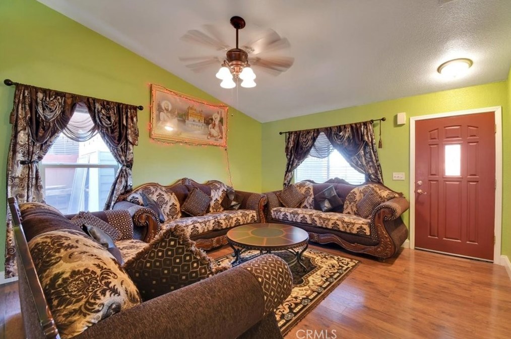 527 Harding Rd, Yuba City CA  95993-9277 exterior