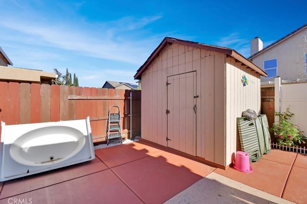 527 Harding Rd, Yuba City CA  95993-9277 exterior