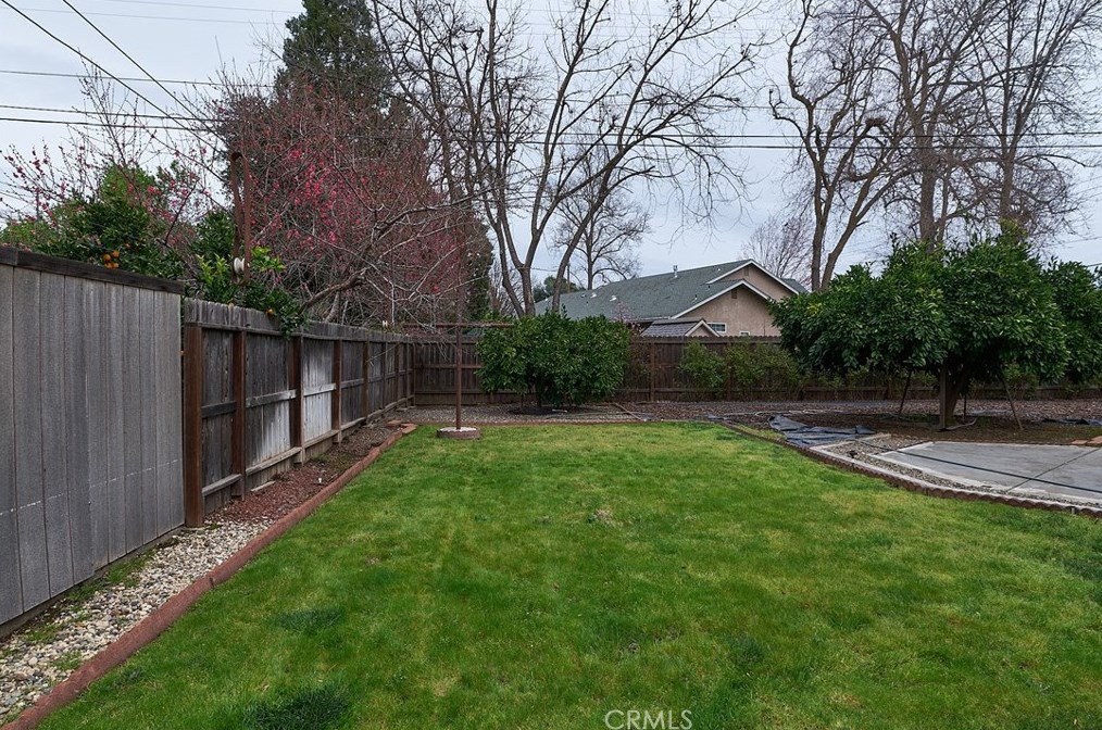 956 Manzanita Ave, Chico CA  95926-1420 exterior