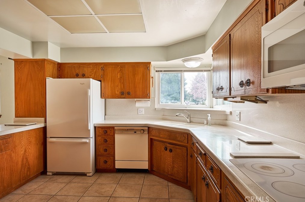 956 Manzanita Ave, Chico CA  95926-1420 exterior