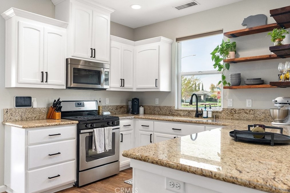 112 Degarmo Dr, Chico CA  95973-8010 exterior