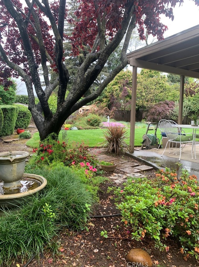 9 Sunland Dr, Chico CA  95926-1445 exterior