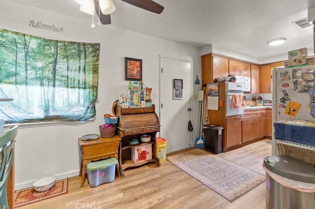 1583 Rushing St, Yuba City CA  95993-6456 exterior