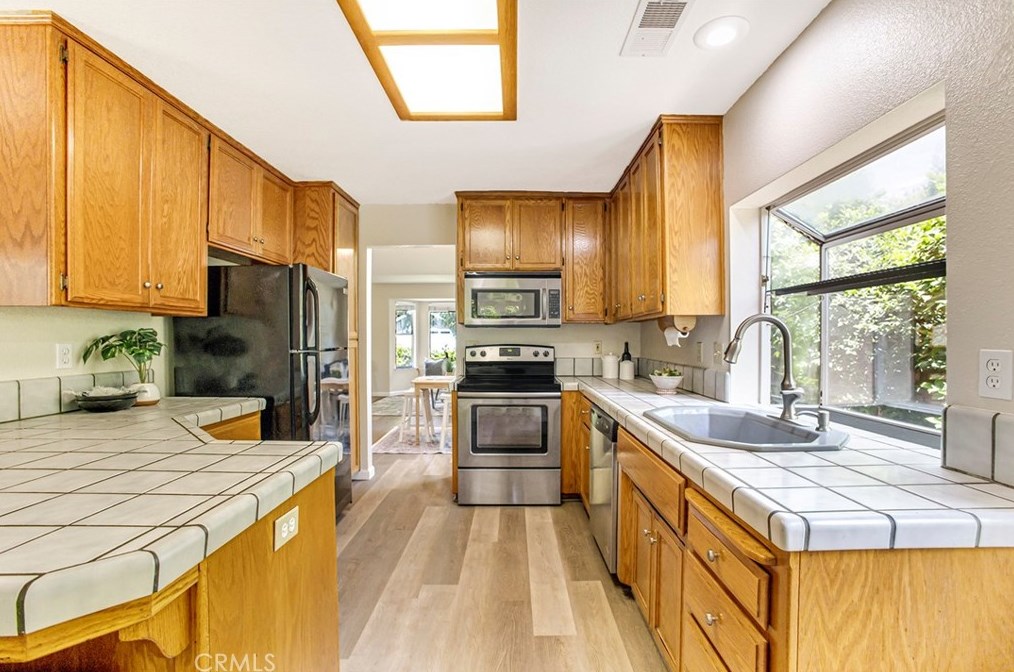253 Picholine Way, Chico CA  95928-4321 exterior