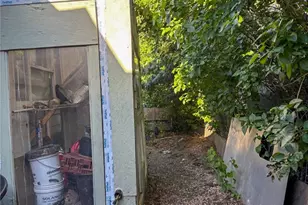 216 College Ave, Weed, CA 96094 - Photo 13