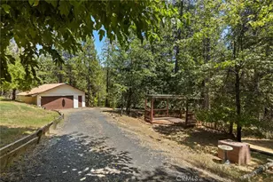 6720 Hupp Coutolenc Rd, Magalia, CA 95954 - Photo 25