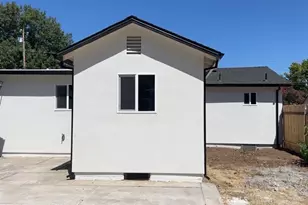 2165 Ceres Ave, Chico, CA 95926 - Photo 11