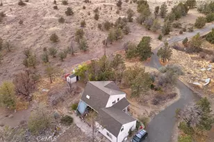 10410 County Hwy A12, Montague, CA 96064 - Photo 11