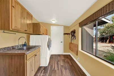 25050 Massachussetts, Corning, CA 06021 - Photo 45