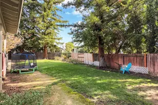 2673 Lakewest Dr, Chico, CA 95928 - Photo 19