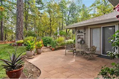 15004 Woodland Park Drive, Forest Ranch, CA 95942 - Photo 9