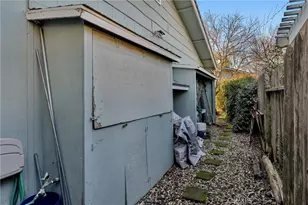 1688 Park View, Chico, CA 95926 - Photo 31