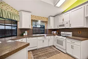 1090 Autumnwood Dr, Chico, CA 95926 - Photo 11