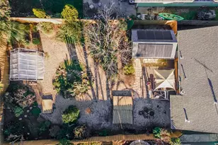 1076 E 9th St, Chico, CA 95928 - Photo 9