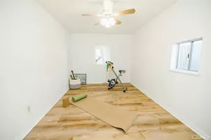 1076 E 9th St, Chico, CA 95928 - Photo 53