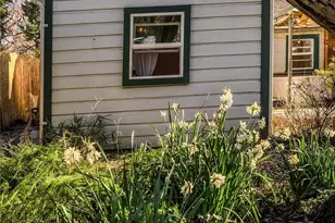 1076 E 9th St, Chico, CA 95928 - Photo 67