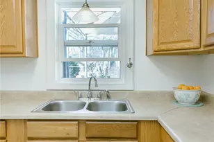 1076 E 9th St, Chico, CA 95928 - Photo 47