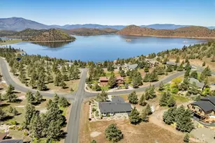 16840 Antler Way, Weed, CA 96094 - Photo 5