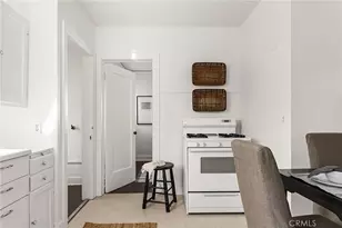 686 E 7th St, Chico, CA 95928 - Photo 11