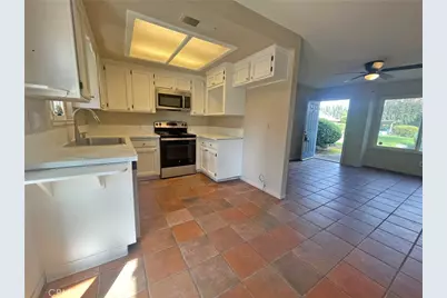 1110 W 8th Avenue #4, Chico, CA 95926 - Photo 5