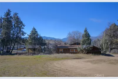 905 Campbell, Yreka, CA 96097 - Photo 1