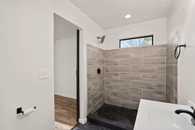 1385 E 10th, Chico, CA 95928 - Photo 21