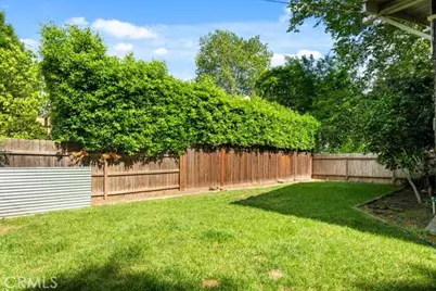 556 E 4th Street, Chico, CA 95928 - Photo 35