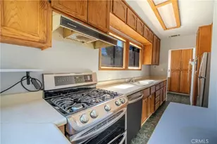 329 W 12th St, Chico, CA 95928 - Photo 17