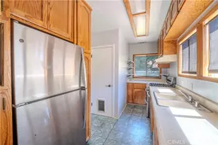 329 W 12th St, Chico, CA 95928 - Photo 15