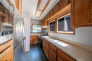 329 W 12th St, Chico, CA 95928 - Photo 5