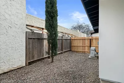 1122 W Sacramento Avenue, Chico, CA 95926 - Photo 23