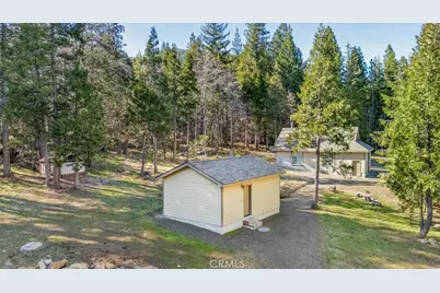 5022 Elderberry, Weed, CA 96094 - Photo 13
