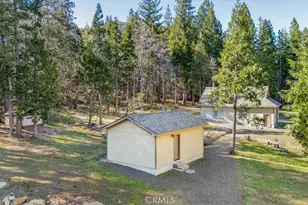 5022 Elderberry, Weed, CA 96094 - Photo 13