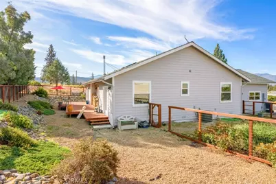 5946 Prairie Dog Ct, Weed, CA 96094 - Photo 5