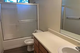 1020 W 4th St, Chico, CA 95928 - Photo 5