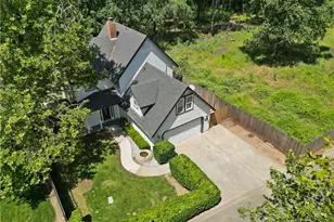 821 Victorian Park, Chico, CA 95926 - Photo 5