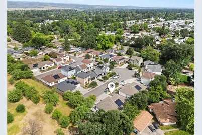 2929 Paris, Chico, CA 95973 - Photo 29