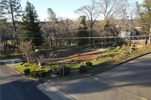 231 Pinewood Dr, Paradise, CA 95969 - Photo 1